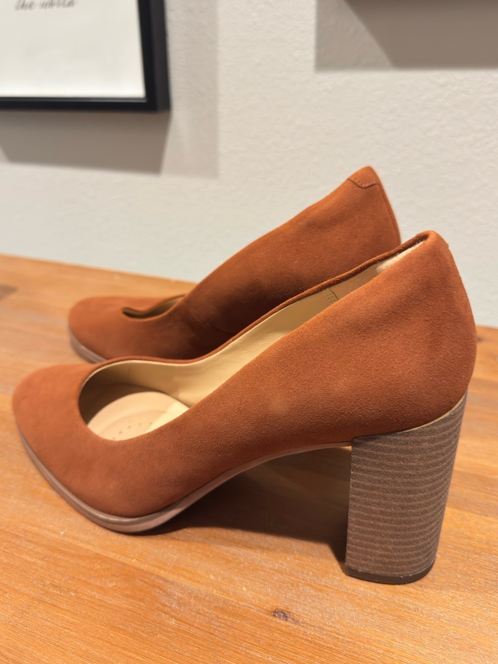 Clark’s FREVA85 COURT Caramel Suede Womens High Heels 10 COMFY